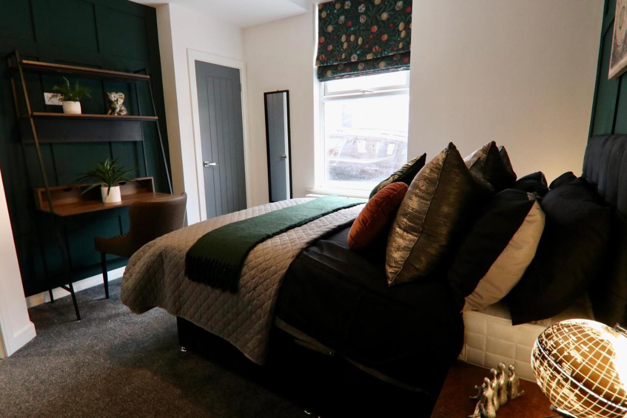 שפילד Boutique 5 Bed Home On Birdwell Road - Free Parking מראה חיצוני תמונה