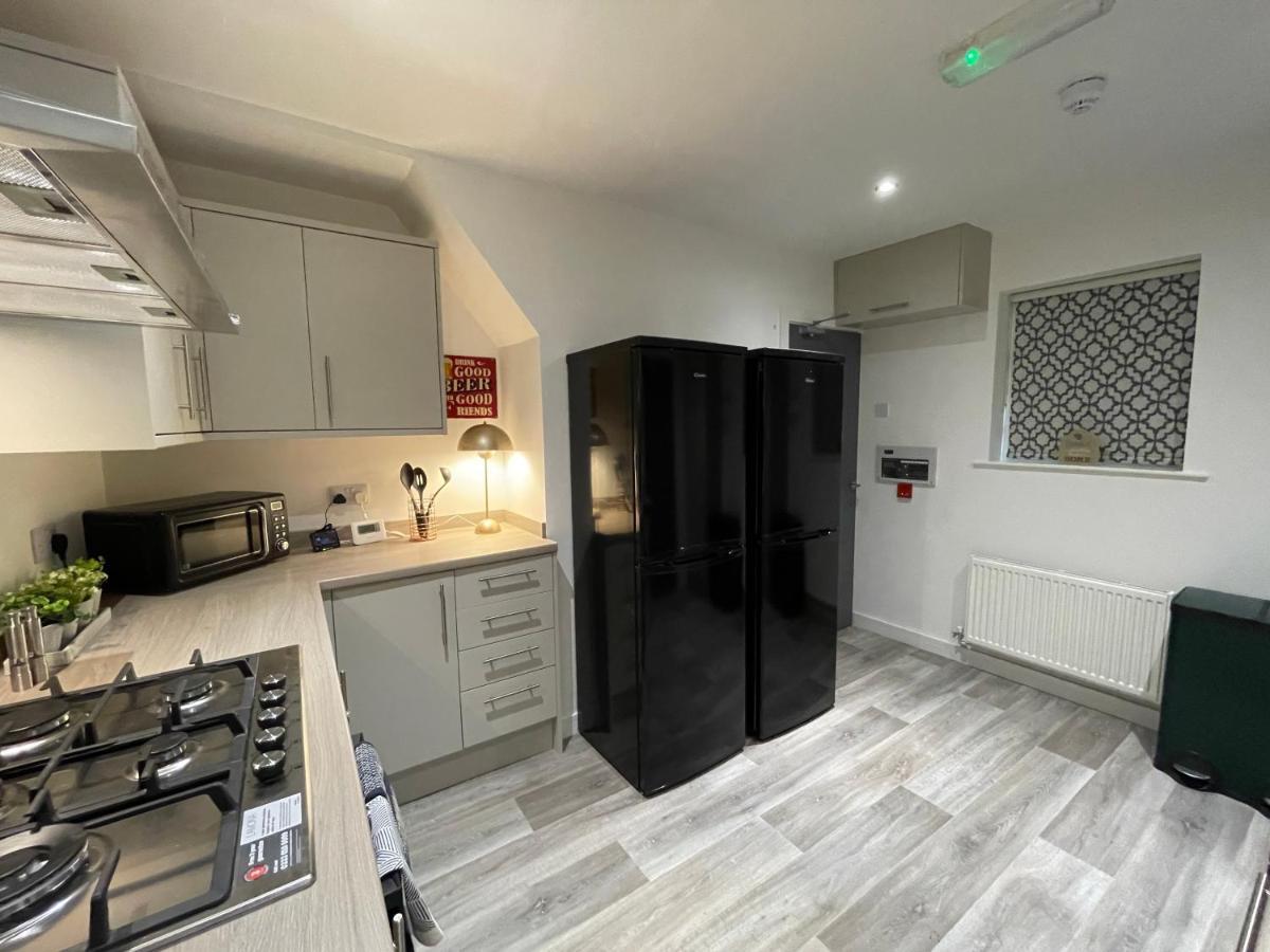 שפילד Boutique 5 Bed Home On Birdwell Road - Free Parking מראה חיצוני תמונה