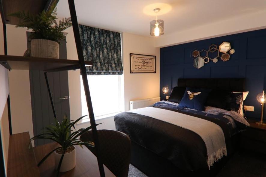 שפילד Boutique 5 Bed Home On Birdwell Road - Free Parking מראה חיצוני תמונה